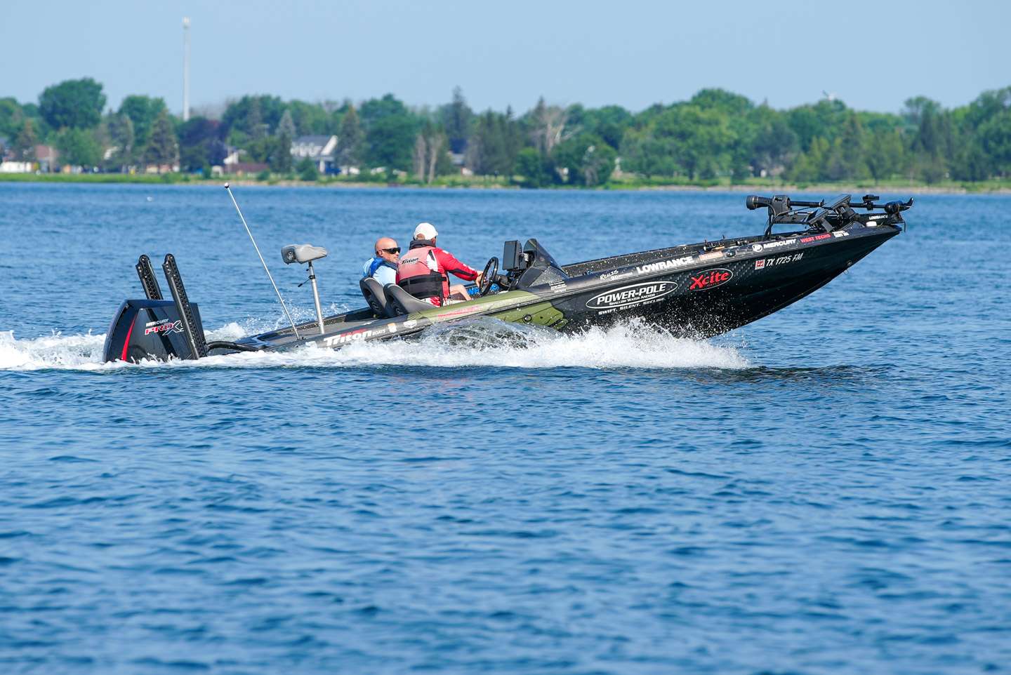 Catch up early with the Elites as they tackle Day 1 of the 2021 Farmers Insurance Bassmaster Elite at St. Lawrence River!