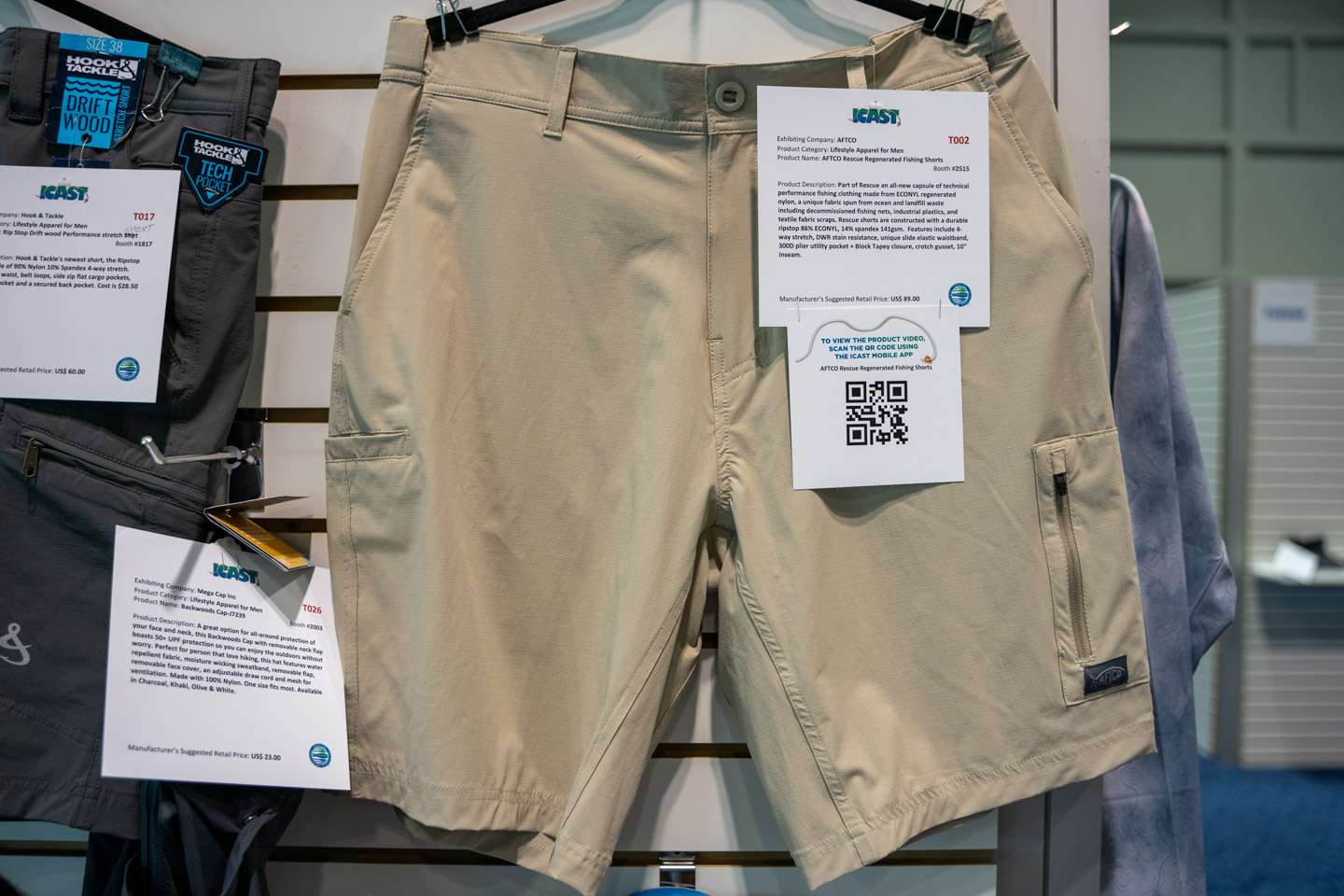 <b>AFTCO Rescue Regenerated Fishing Shorts</b><br>  Part of Rescue an all-new capsule of technical performance fishing clothing made from ECONYL regenerated nylon, a unique fabric spun from ocean and landfill waste. 