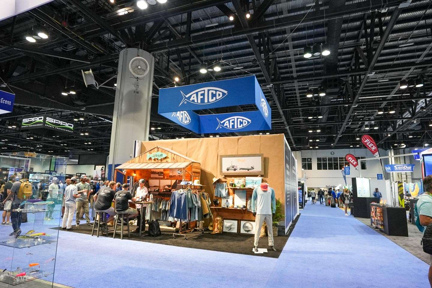 With so many pros coming and going, it's hard to catch them all, but here are a few of the Elites that were hanging out on Day 2 of ICAST. 