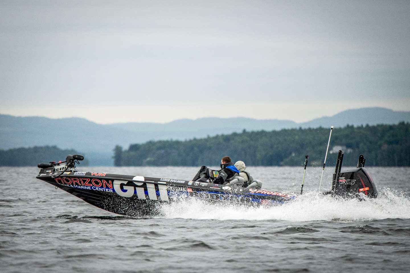 See the Elites race to their starting spots on the first day of the 2021 Guaranteed Rate Bassmaster Elite at Lake Champlain!