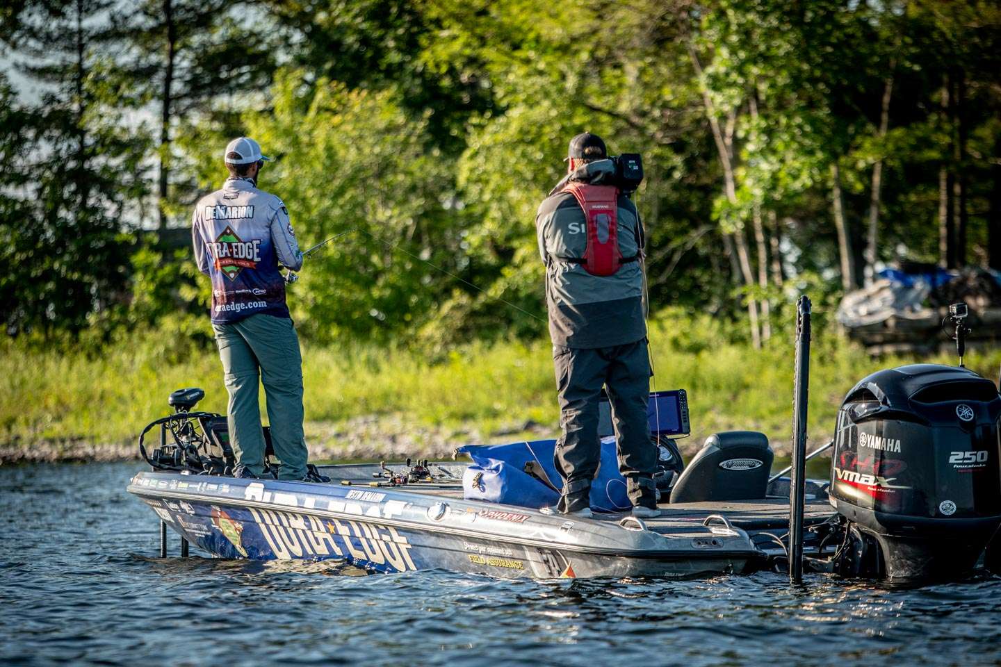Go out on the water with Destin DeMarion on Semifinal Sunday of the Guaranteed Rate Bassmaster Elite at Lake Champlain! 