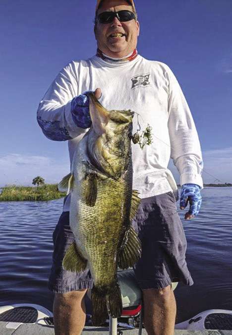 11-8<br> Dave Hofma<br> Headwaters Lake, Florida<br> 3/8-ounce War Eagle Spinnerbait<br>