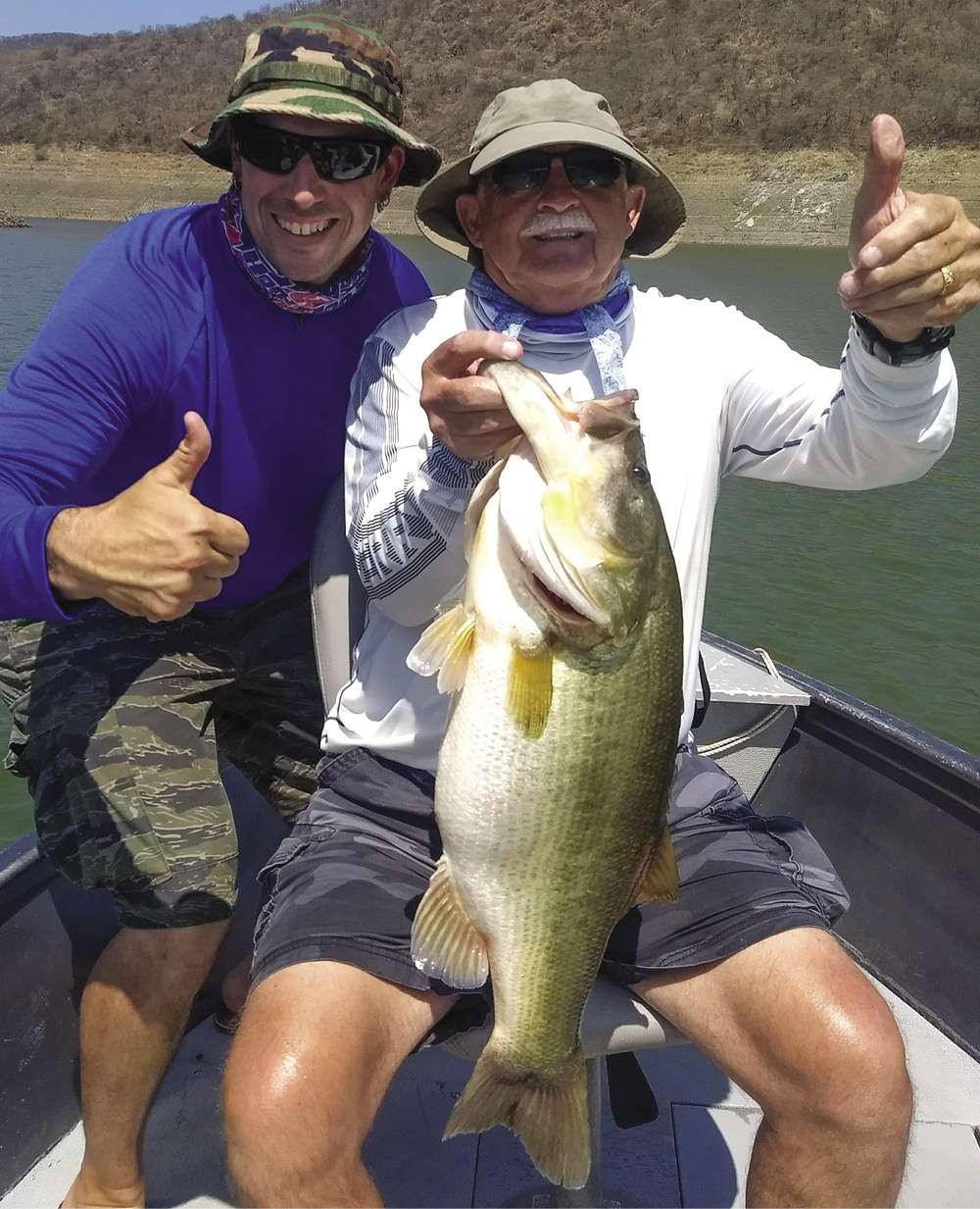 11-13<br> Mike Randall<br> Lake Baccarac, Mexico<br> Strike King 8XD (chartreuse and powder blue)<br>