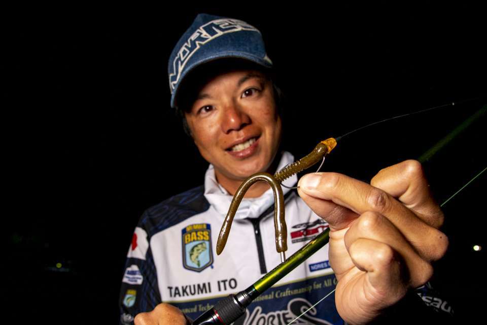 Ito has an edge and he knows it. Let him tell it, in his own English. âTaku use Japanese baits that American bass never seen before.â Thatâs a legit statement, considering some of the oddities appearing in our top lure galleries. 
