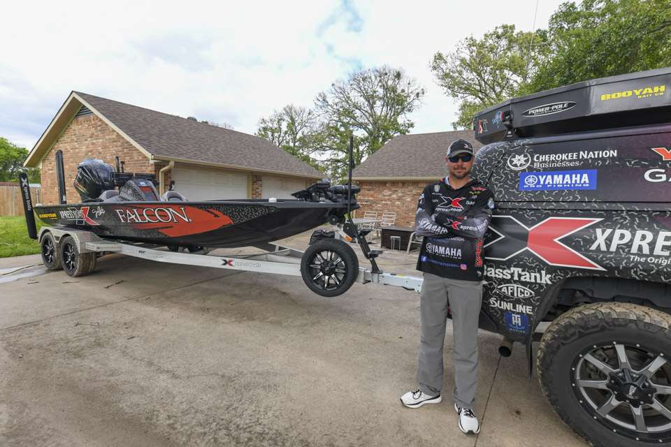 Bassmaster Elite Series pro Jason Christie runs an Xpress X21 Pro, with a length overall of 21 feet and an ultrawide beam of 95 inches. Thatâs equal to most fiberglass rigs in its class. 