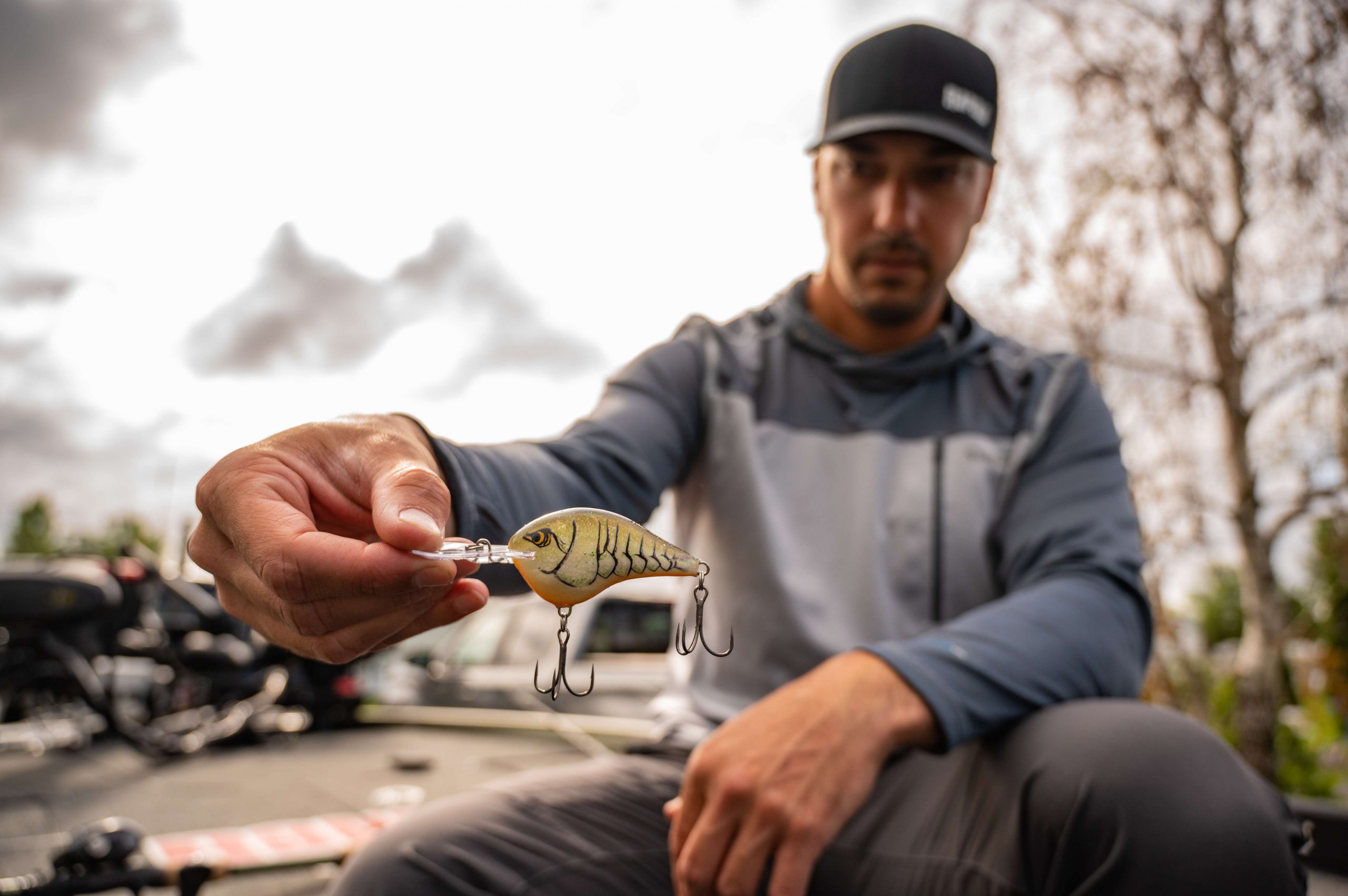 And, a Rapala DT10 is the bait of choice.<br>
<br>
âI like to use this crankbait to cover lots of water, and the typical area is 10- to 15-feet of water on shoals and reefs.â