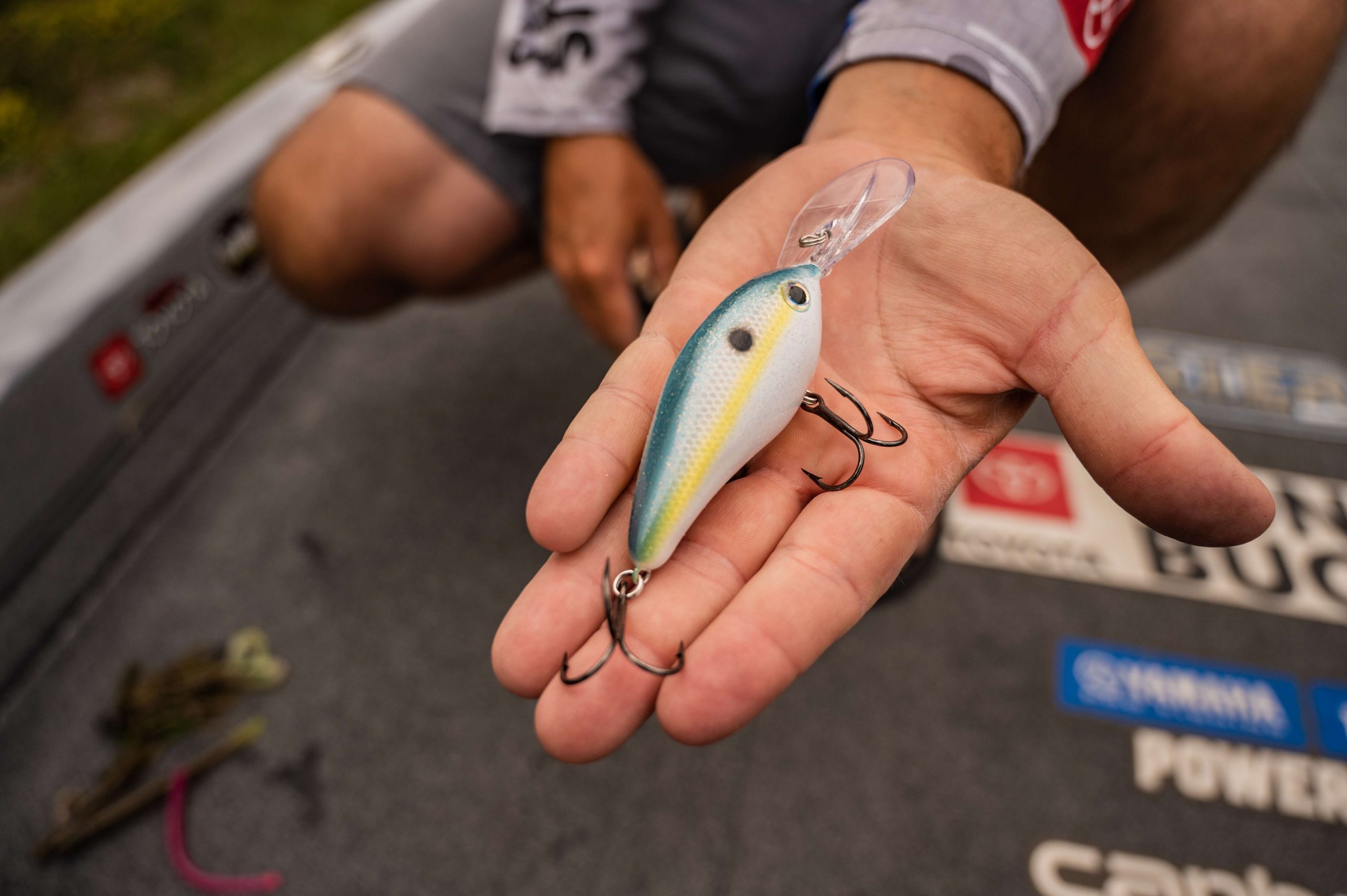 This one is a Strike King 6XD. Gleason likes shad colors, and Sexy Shad is one of his favorites.<br>
<br>
âIn that 12- to 18-foot range, I always have one tied on. From prespawn through winter, it is on and ready to roll.