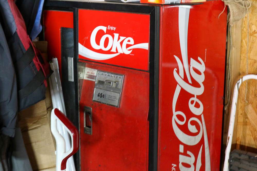 Unfortunately the old-school Coke machine was out of soda ... 