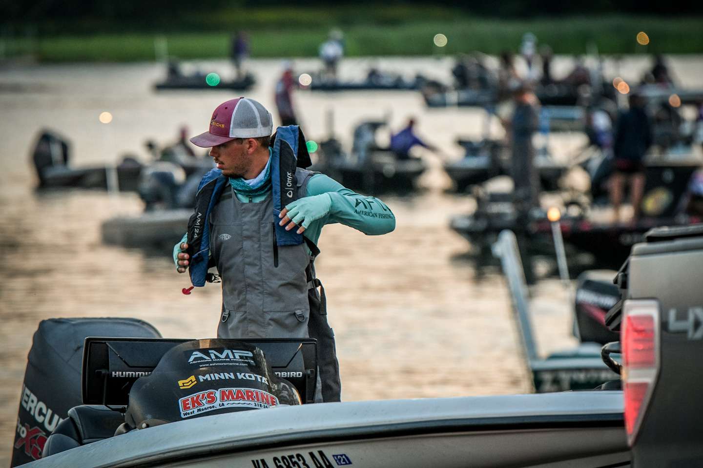 See the competitors head out and fish their second day at the Carhartt Bassmaster College Series National Championship presented by Bass Pro Shops.
