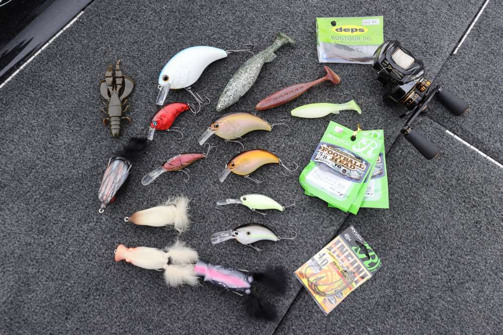 Over the course of Kimura's career, he has helped design numerous baits for companies in Japan. Here is a portion of the baits that he has helped design. 