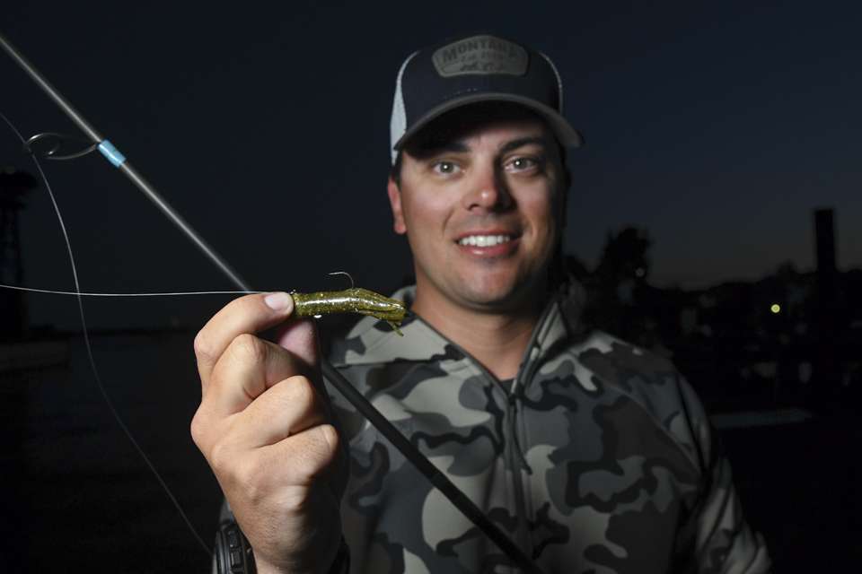 The Canadian angler also mixed in an unnamed 2.5-inch tube with a 1/4-ounce tube head. 