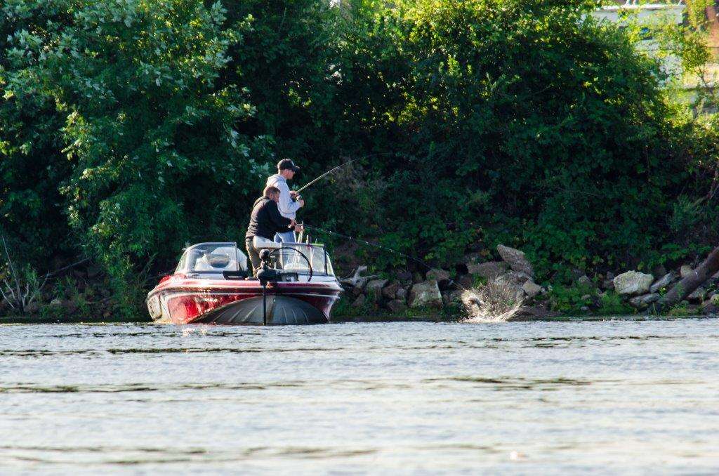 Nation anglers spend a day on the Upper Mississippi River for the TNT Fireworks B.A.S.S. Nation Northern Regional out of La Crosse, Wis. Here's how it looked on the water. 