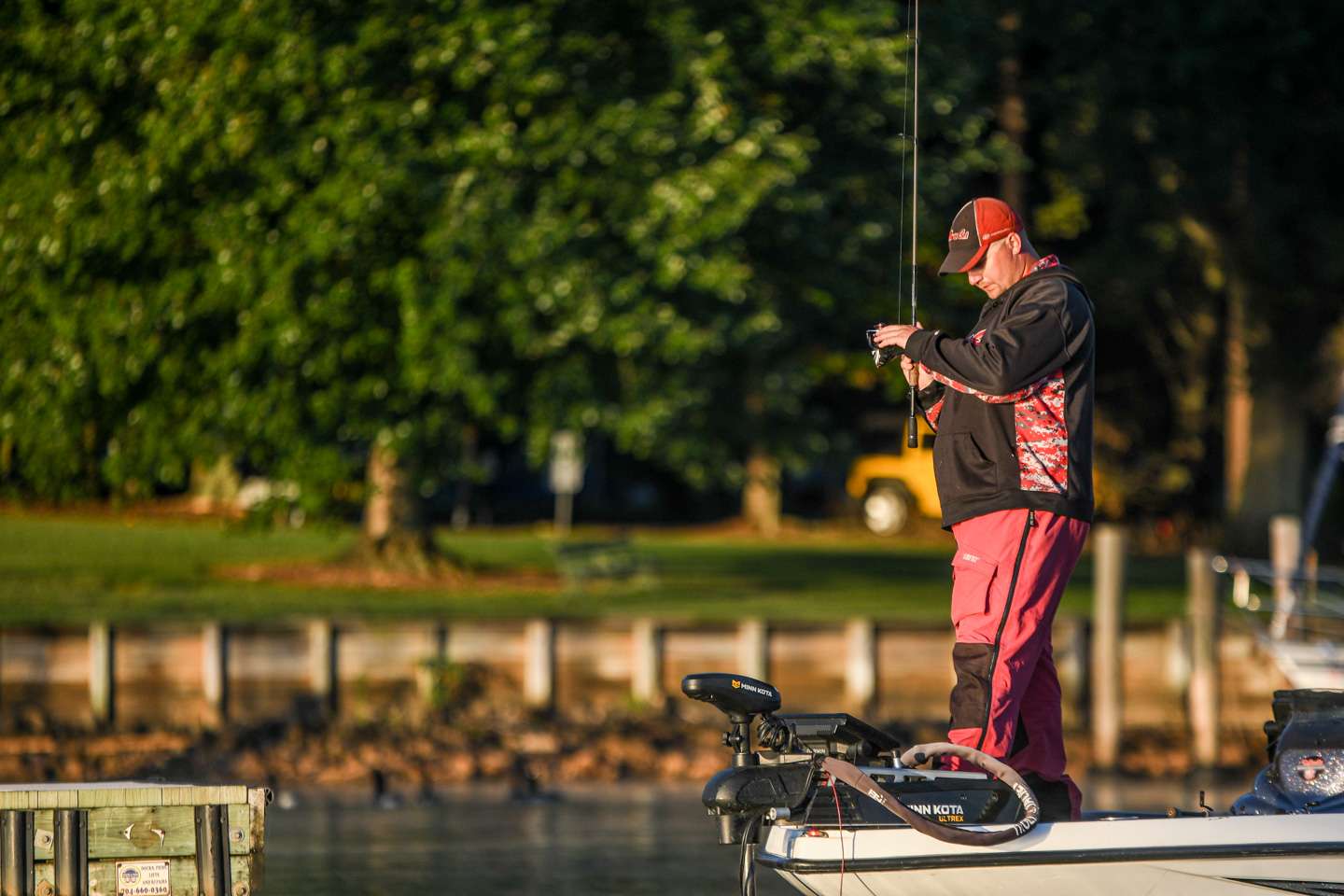 See the top Open anglers battle it out on the final day of the 2021 Basspro.com Bassmaster Open at Lake Norman!