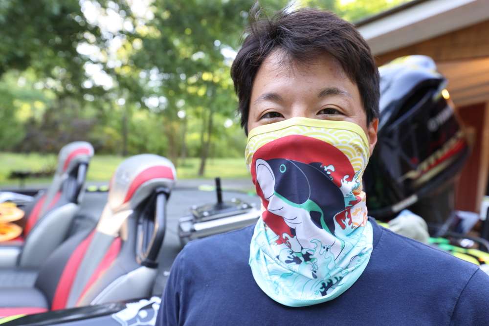 Fat Bass apparel and Ito collaborated to bring out some sun protecting items. 