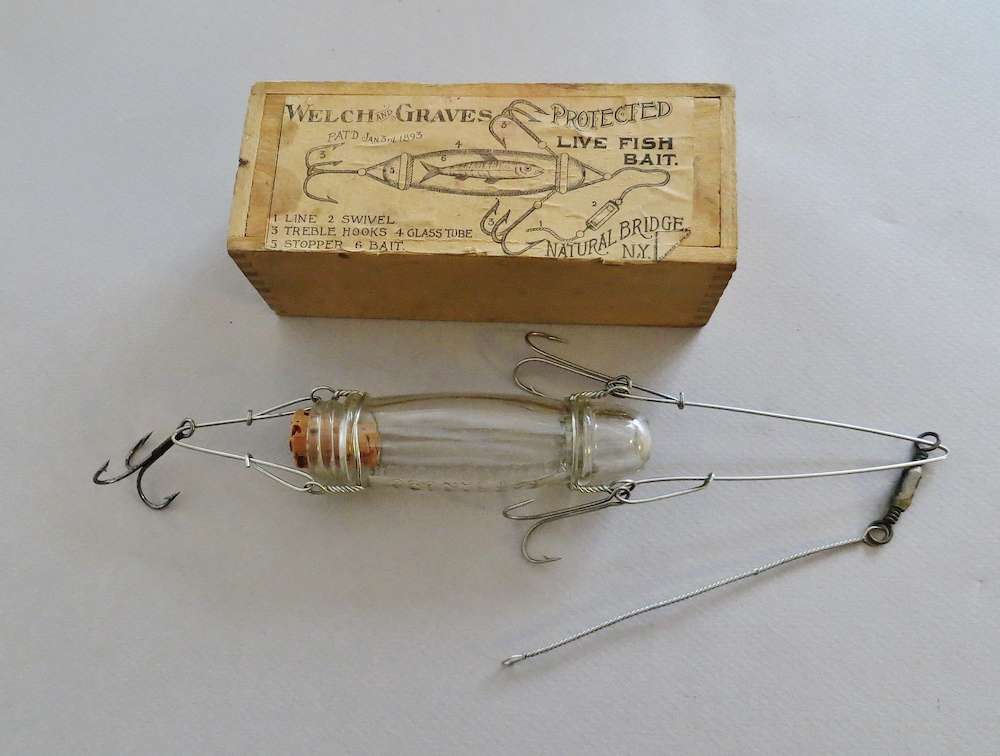 Pfeiffer Minnow Tube  Antique fishing lures, Vintage fishing lures,  Vintage fishing