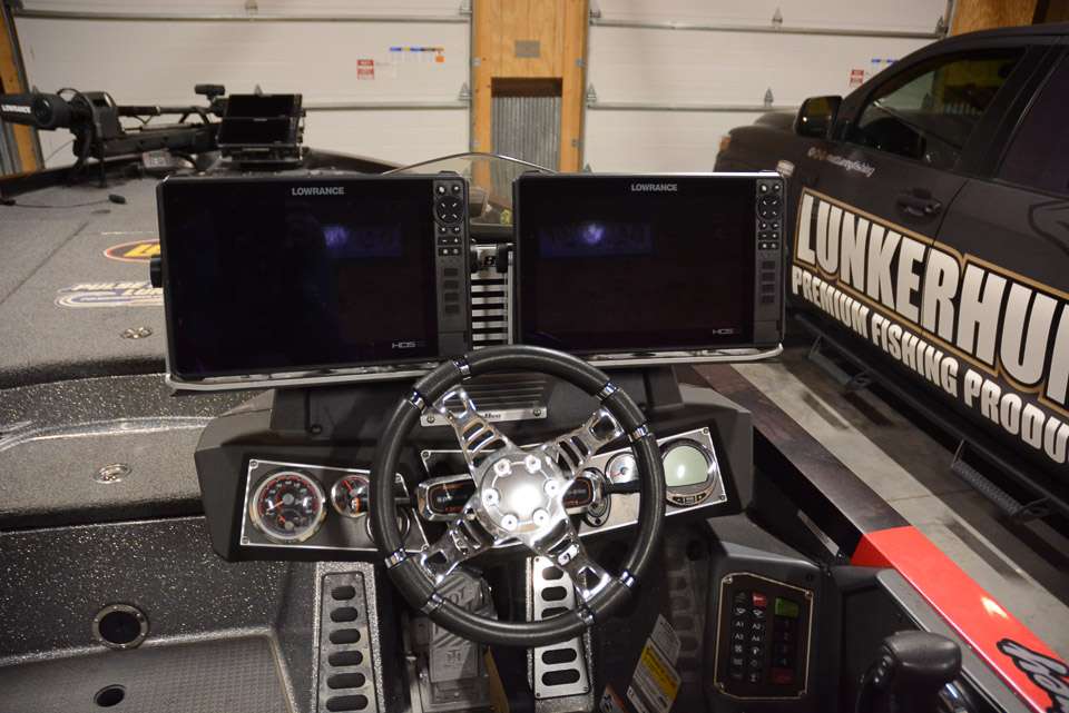 The clean layout allows Arey to monitor the boat system gauges, with the Lowrance units mounted so he can see over and ahead of the bow for safe boat operation. 