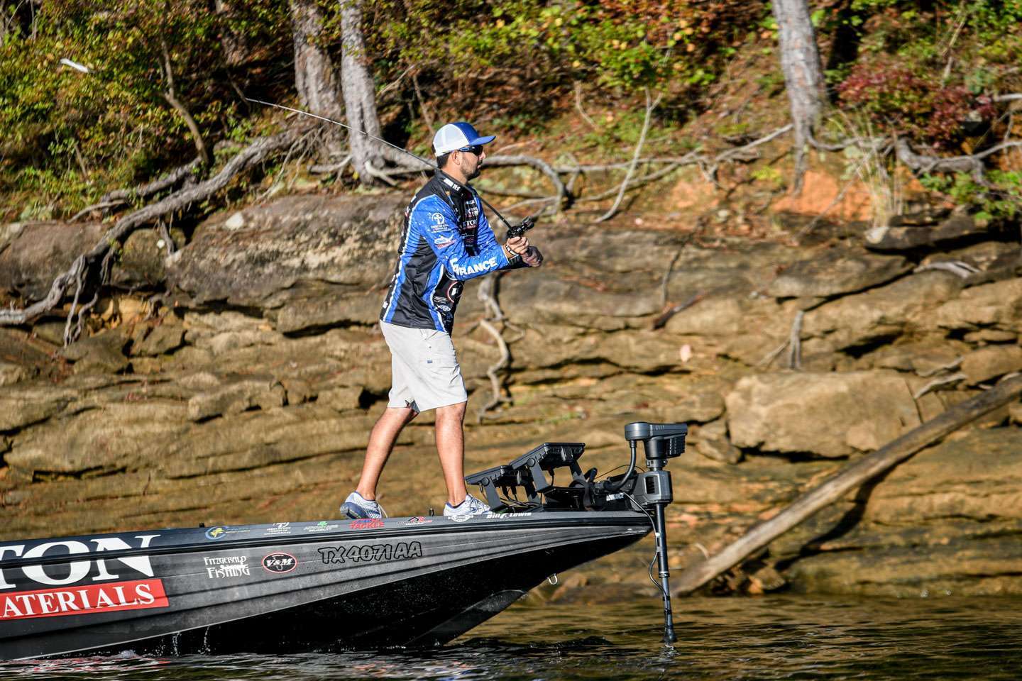 <b>Nick LeBrun (2nd; 33-6)</b><br> 
LeBrun primarily fished for largemouth but utilized his forward facing sonar to scan off the bank and find schools of spotted bass. 