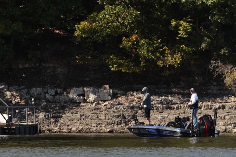Check out all the action from an exciting Semifinal Friday of the Basspro.com Bassmaster Central Open at Grand Lake.