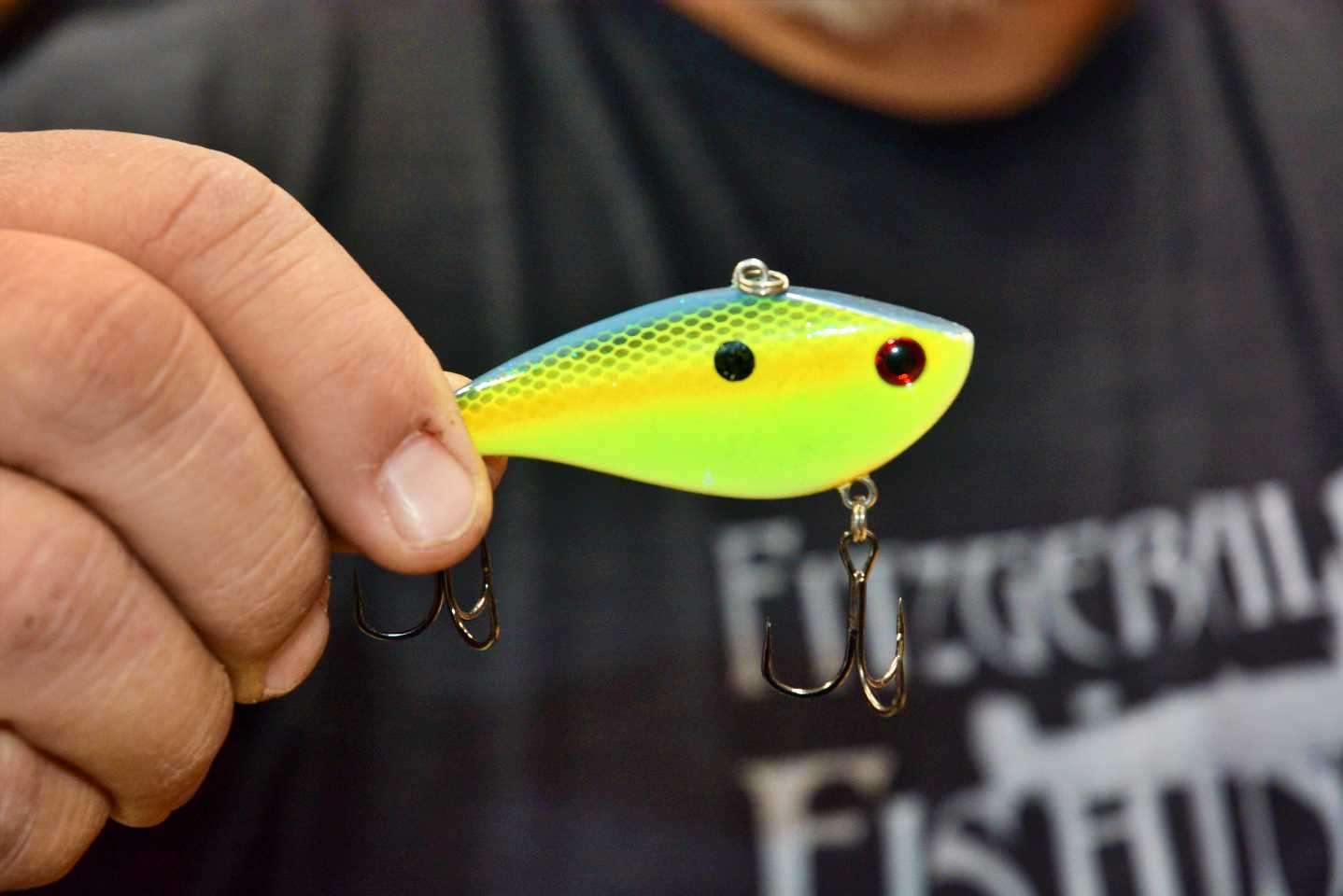 Gross prefers a 1/2-ounce lipless crankbait for greater casting distance. He recommends using a bait filled with rattles for attracting bass from afar.  
