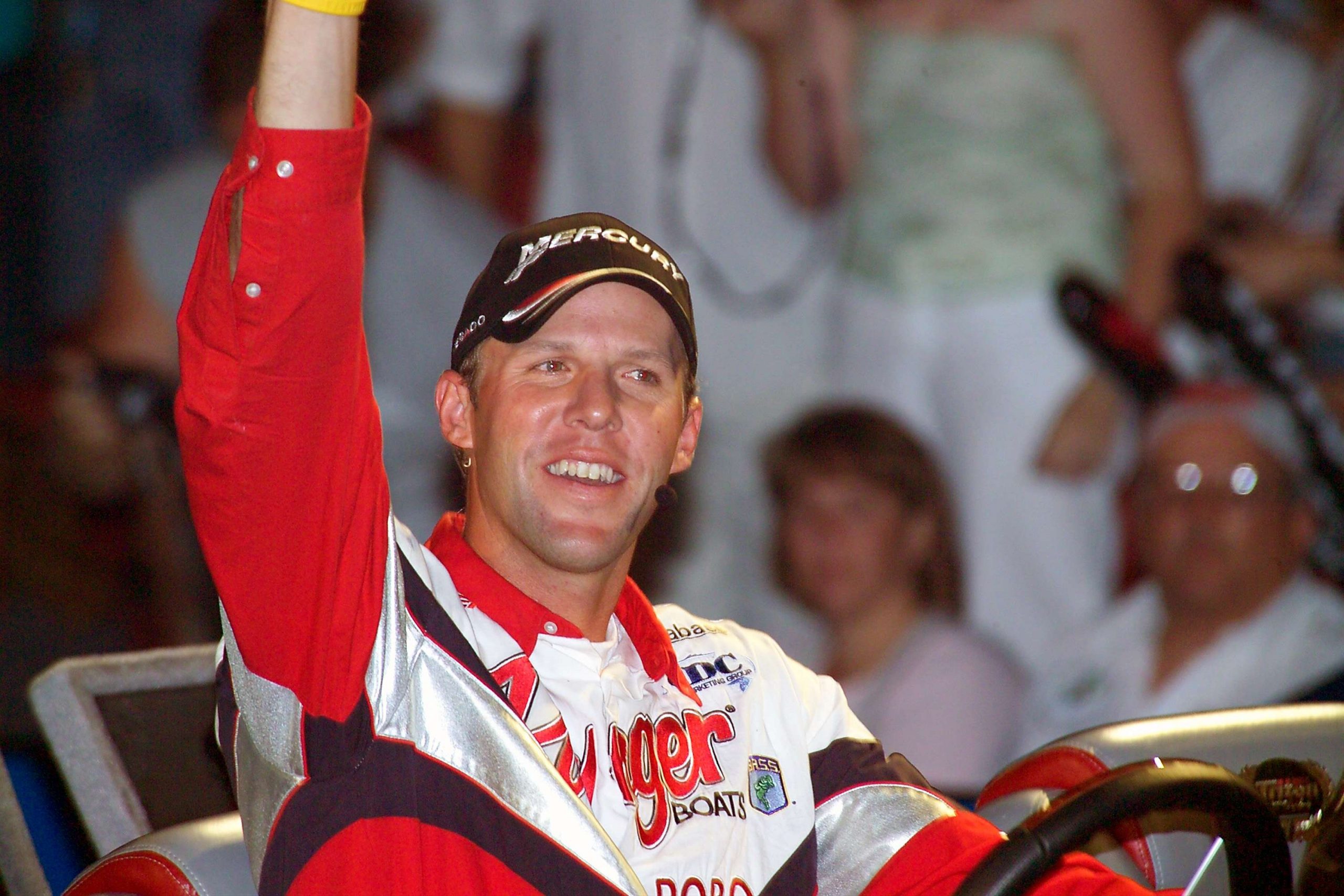 <b>2005</b><br>In 2005, young Californian angler Aaron Martens won the title.
