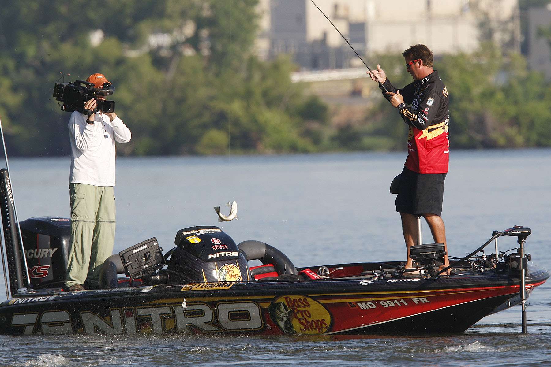 <b>2011</b><br>He wasn't done either. He won the title for a seventh time in 2011, and became the first angler to have the distinction of winning the title and the Classic in the same year twice. 