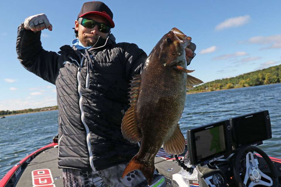 <b>2017</b><br>
As the 2017 Bassmaster Elite Series season progressed, Brandon Palaniuk always had a sense that he was in contention for the AOY crown, but he never let himself look at the standings. 