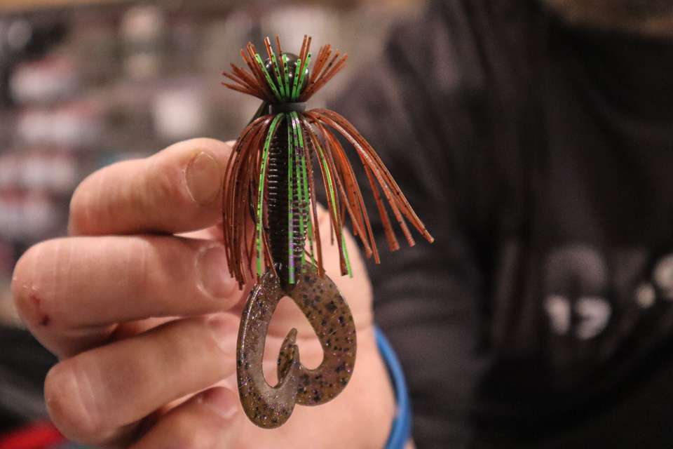 The choice is another 3/8-ounce Buckeye Lures G-Man Ballin’ Out Jig, with a skirt cut for finesse applications, including the top that adds a bit of action. Swindle adds a Zoom Fat Albert Twin Tail Grub. “The grub adds bulk and is perfect for getting their attention as strikes happen on the fall.” 