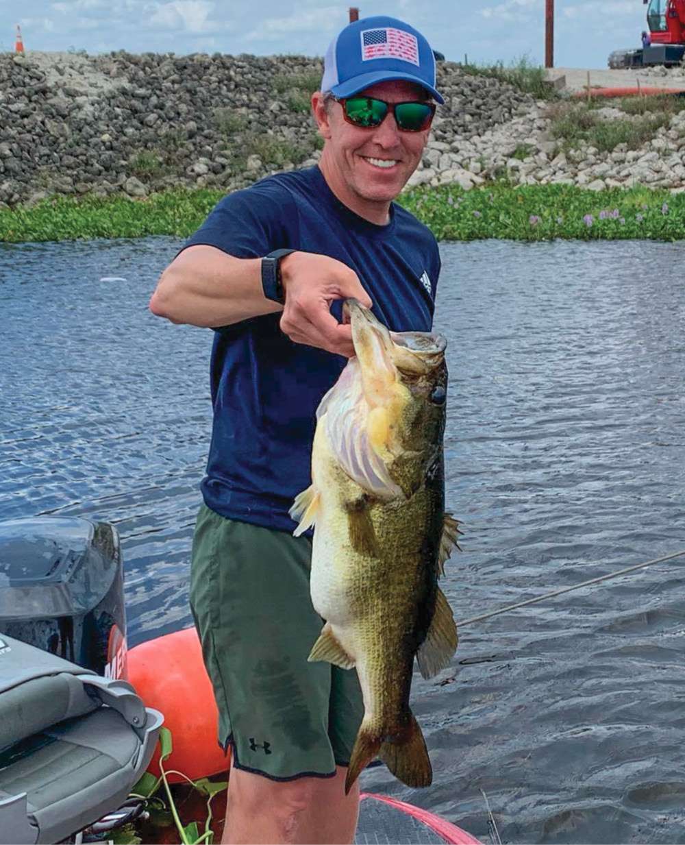 11-7<br>
Bob Grizzle<br>
Farm 13/Stick Marsh, Florida<br>
1/2-ounce topwater prop bait (shad)