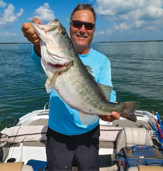 10-2<br>  Roger Cicotte<br> Lake June, Florida<br> 1-ounce Carolina rig with 10-inch lizard