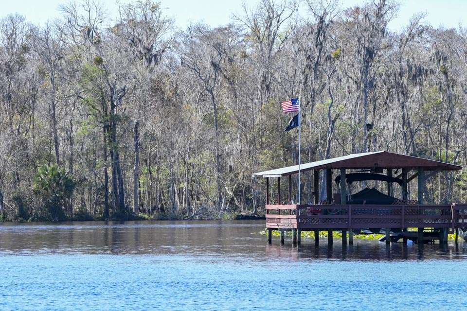 After a dead calm morning, the breeze picked up as the post-frontal conditions set in.