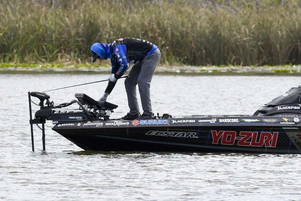 Next up was Brandon Card, who was working a Lake Harris bay. He was in the Top 10 when we arrived, with a 17-pound limit showing on BassTrakk.