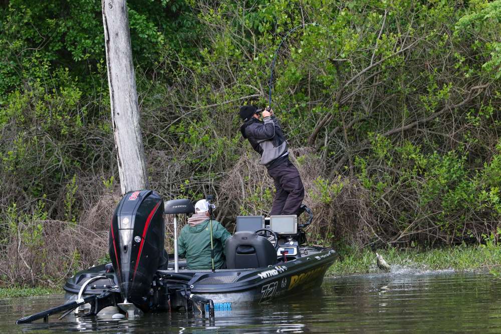 

<h4>Stetson Blaylock (7-1)</h4>
<p><b>Benton, Arkansas</b><br />
Many signs point to Blaylock being capable of winning the Super Bowl of Professional Bass Fishing. His two previous Classic appearances included a third-place finish at Guntersville in 2019, and his most recent trip to Hartwell was a second-place performance in the 2019 Elite Series event held there. It was one of three second-place finishes he’s had with B.A.S.S.<br />
” class=”wp-image-567933″ width=”1000″ height=”667″/><figcaption>
<h4>Stetson Blaylock (7-1)</h4>
<p><b>Benton, Arkansas</b><br />
Many signs point to Blaylock being capable of winning the Super Bowl of Professional Bass Fishing. His two previous Classic appearances included a third-place finish at Guntersville in 2019, and his most recent trip to Hartwell was a second-place performance in the 2019 Elite Series event held there. It was one of three second-place finishes he’s had with B.A.S.S.<br />
</figcaption></figure>
<figure class=