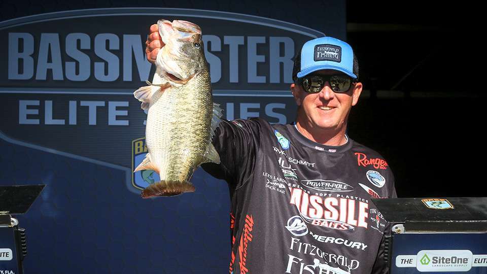 Maryland’s Bryan Schmitt was among the numerous anglers fishing a 100-acre area with hydrilla on the southeast end of Harris Lake near Long Island. He had 21-13 on Thursday but fell on Day 2 with 13-2. He weighed in this 7-14 on Saturday squeak in the Top 10 then moved up to finish sixth.