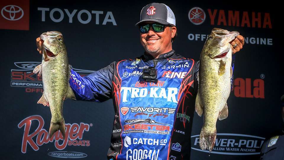 Scott Martin of Clewiston, Fla., might have had the fish on to lead on Day 1, but critical misses in Lake Apopka left him with 17-1 and in 21st. Another 17-3 helped him remain in contention, then his 21-5 on Day 3 pushed him within 2-8 of the lead for his first Elite Championship Sunday appearance. A slower Day 4 left him 10th.