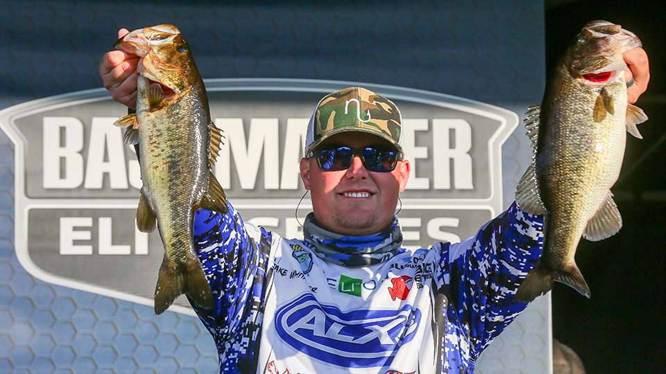 Jake Whitaker, 13th place (28-3)