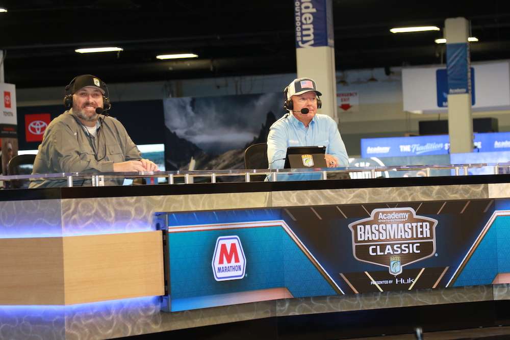 Fans got a behind-the-scenes look at Bassmaster LIVE.