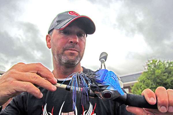 Swindle on how to rig jig trailers - Bassmaster