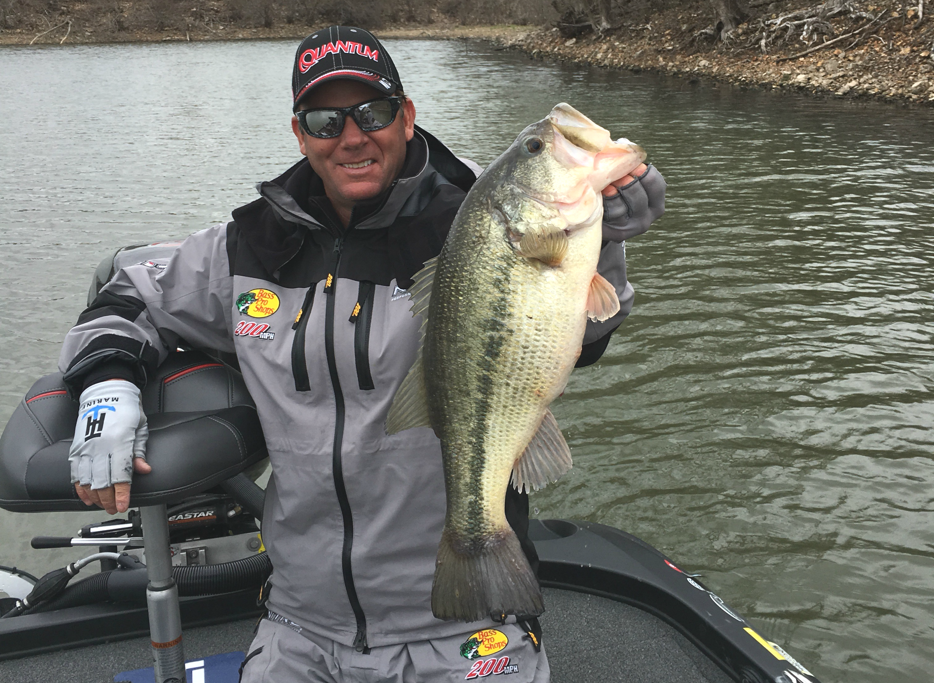 Spinnerbaits draw big bites in late fall - Bassmaster