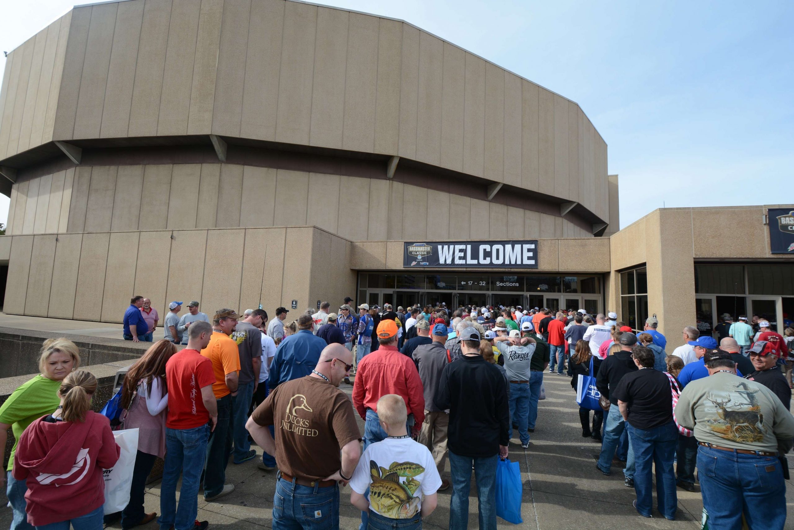 Attend the 2020 Academy Sports + Outdoors Bassmaster Classic