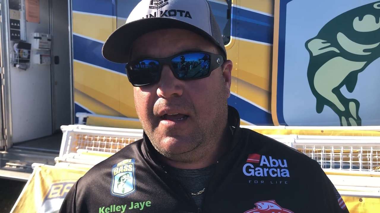 Kelly Jaye discusses his day Bassmaster