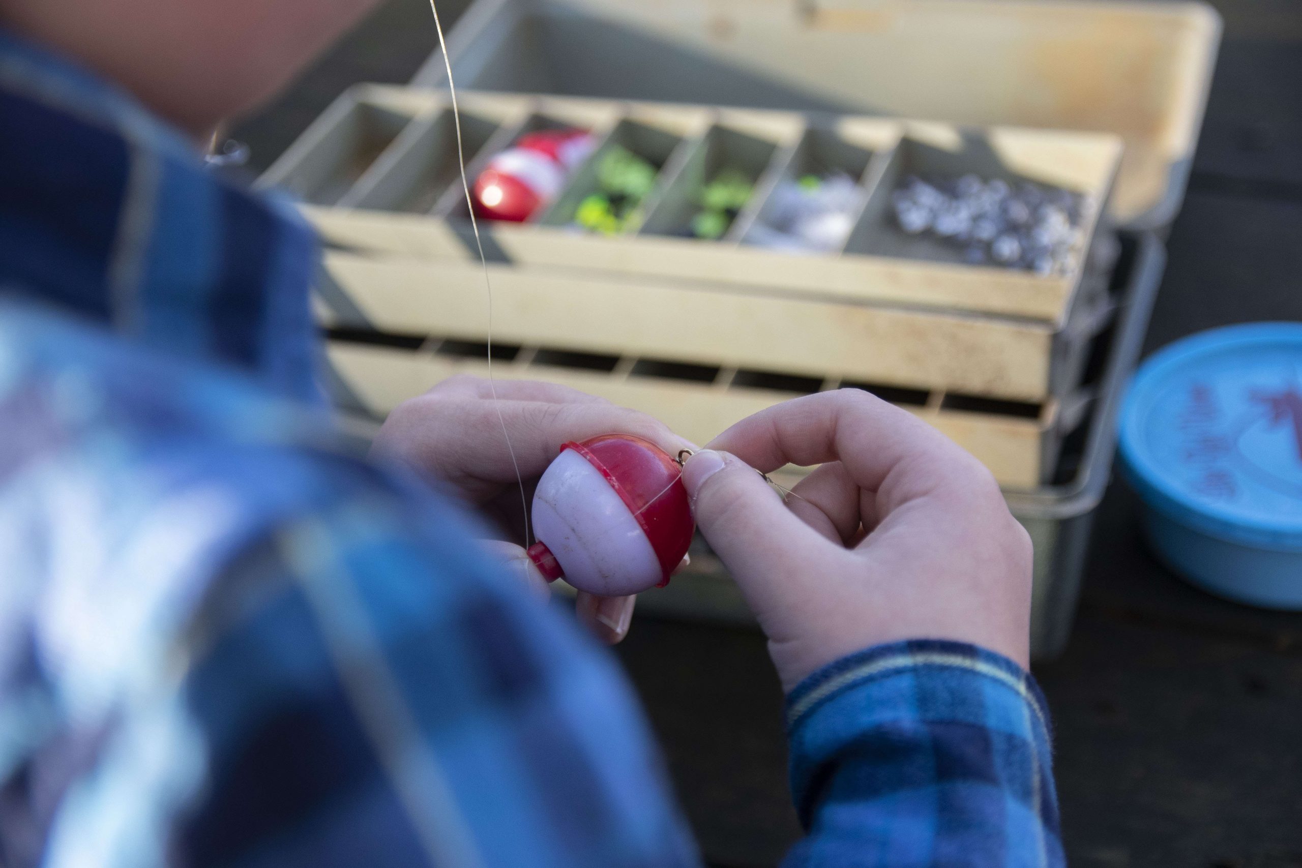 Bass Basics How do I choose hooks, sinkers and bobbers? Bassmaster