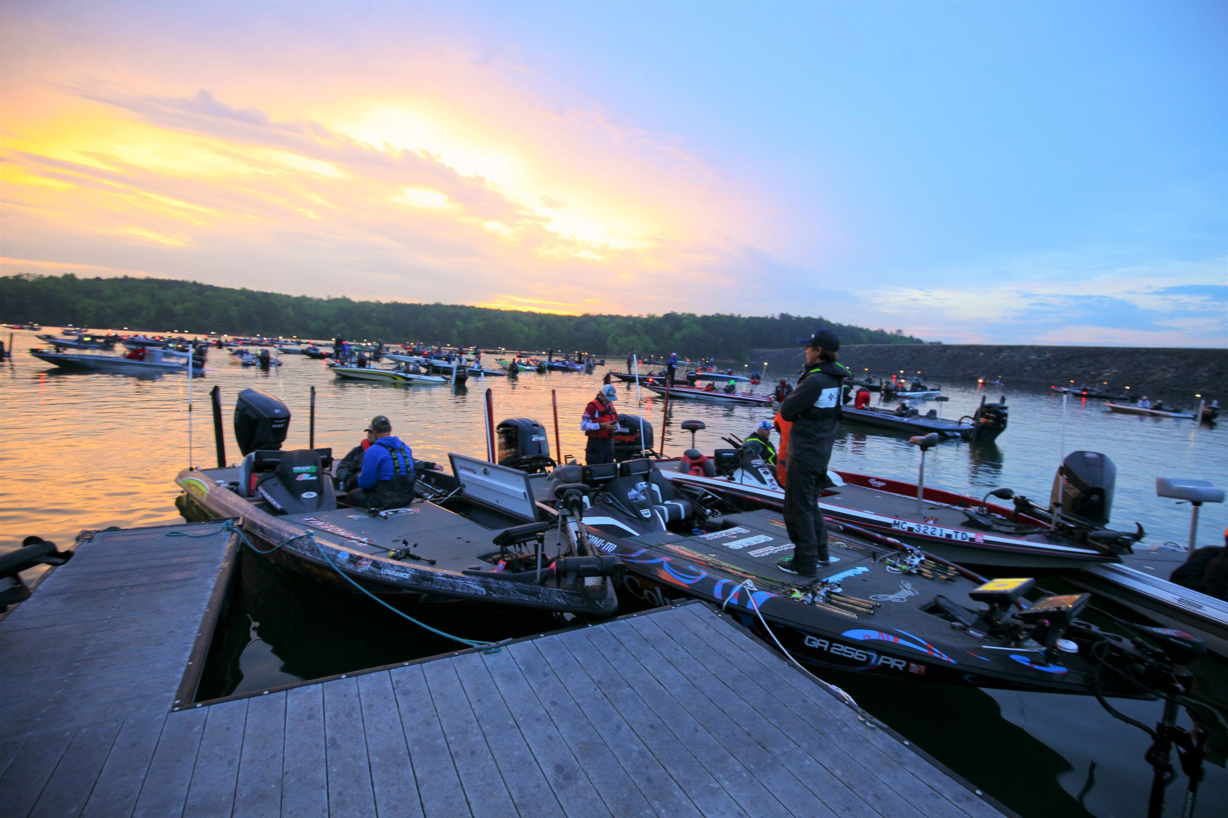 Open: Smith Lake Day 2 weigh-in - Bassmaster