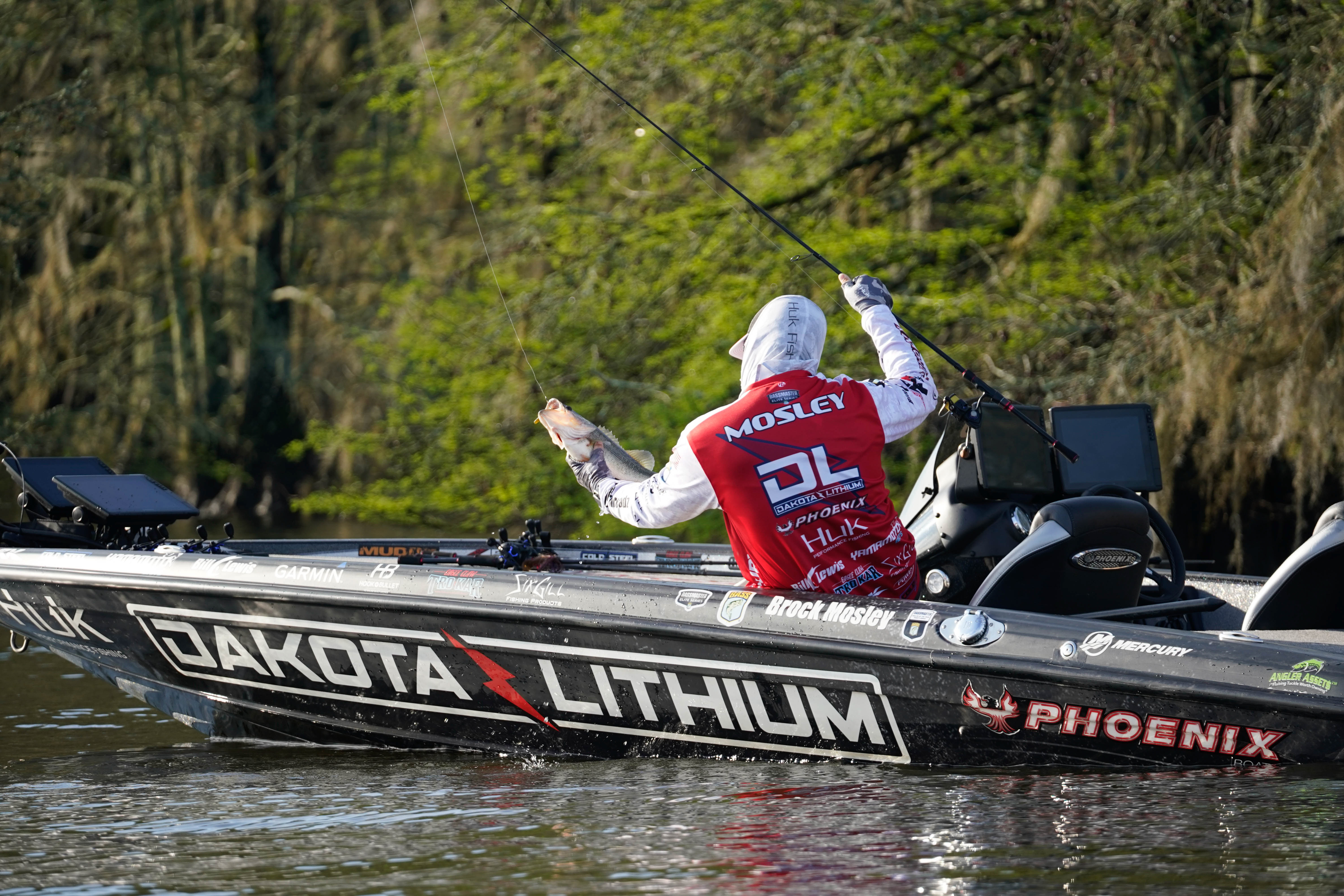 Bass Pro Shops grows partnership with Bassmaster Tournament Trail