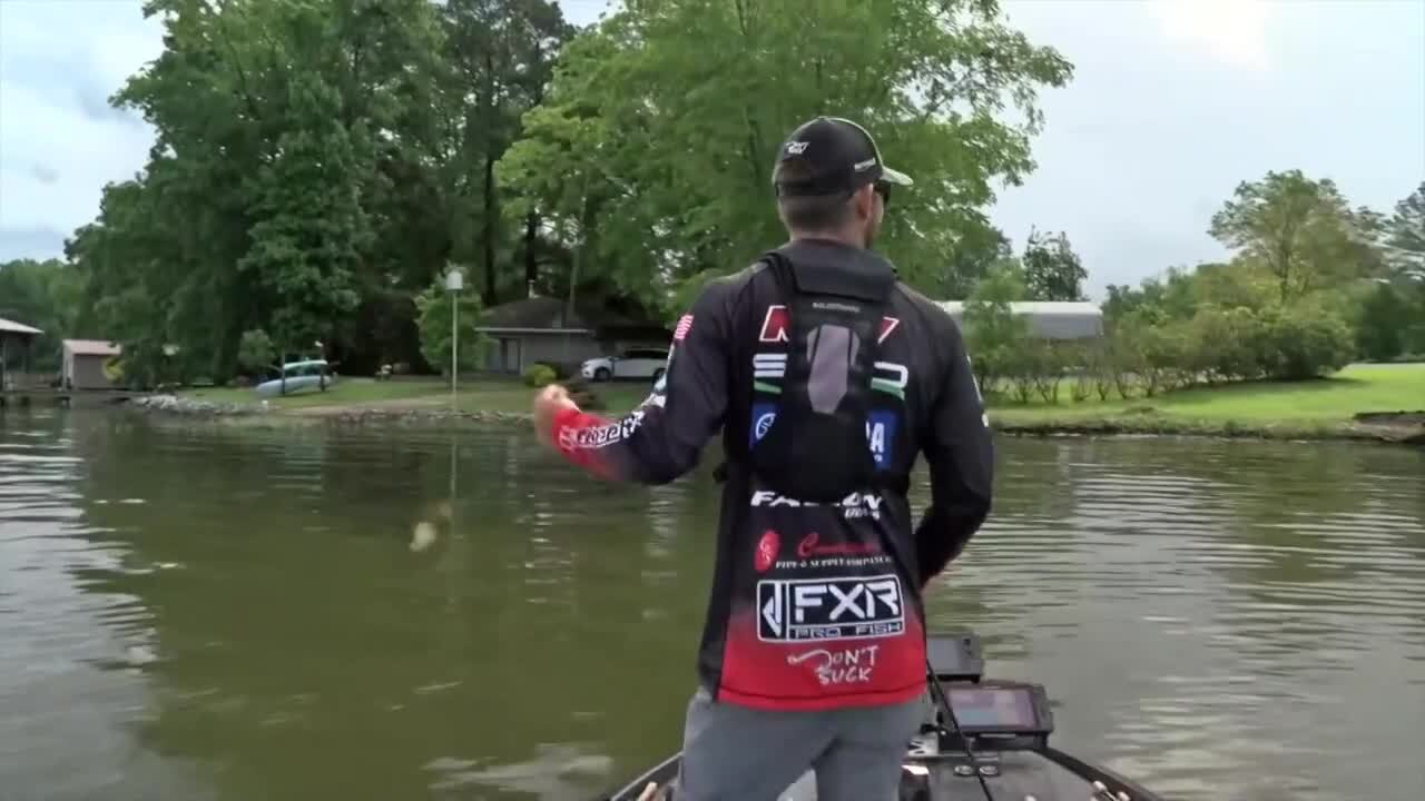 Highlights Day 2 action at Lay Lake Bassmaster