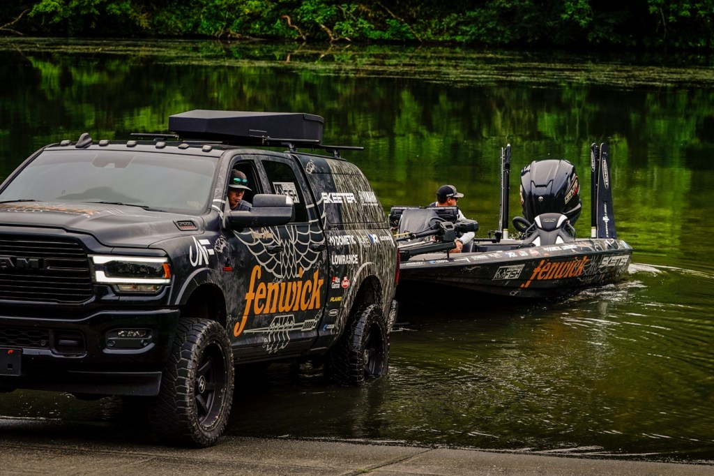 Gamecock Anglers Win Bassmaster College Series, Headed to Nationals - JSU  News