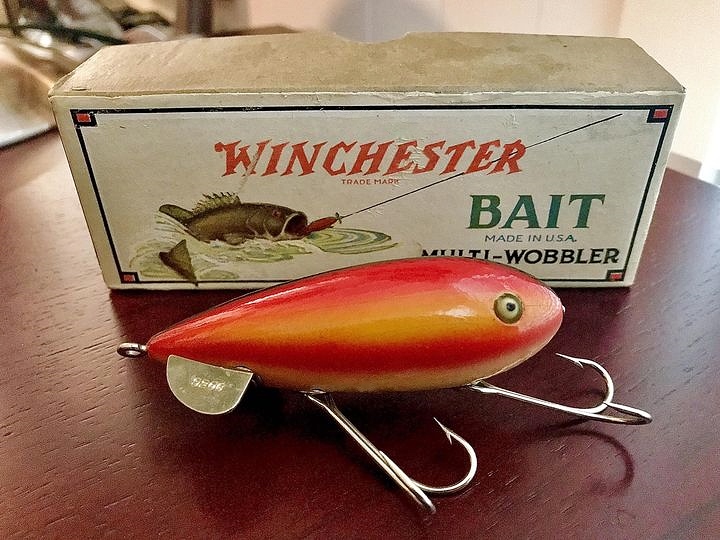 Antique bass lures and boxes - Bassmaster