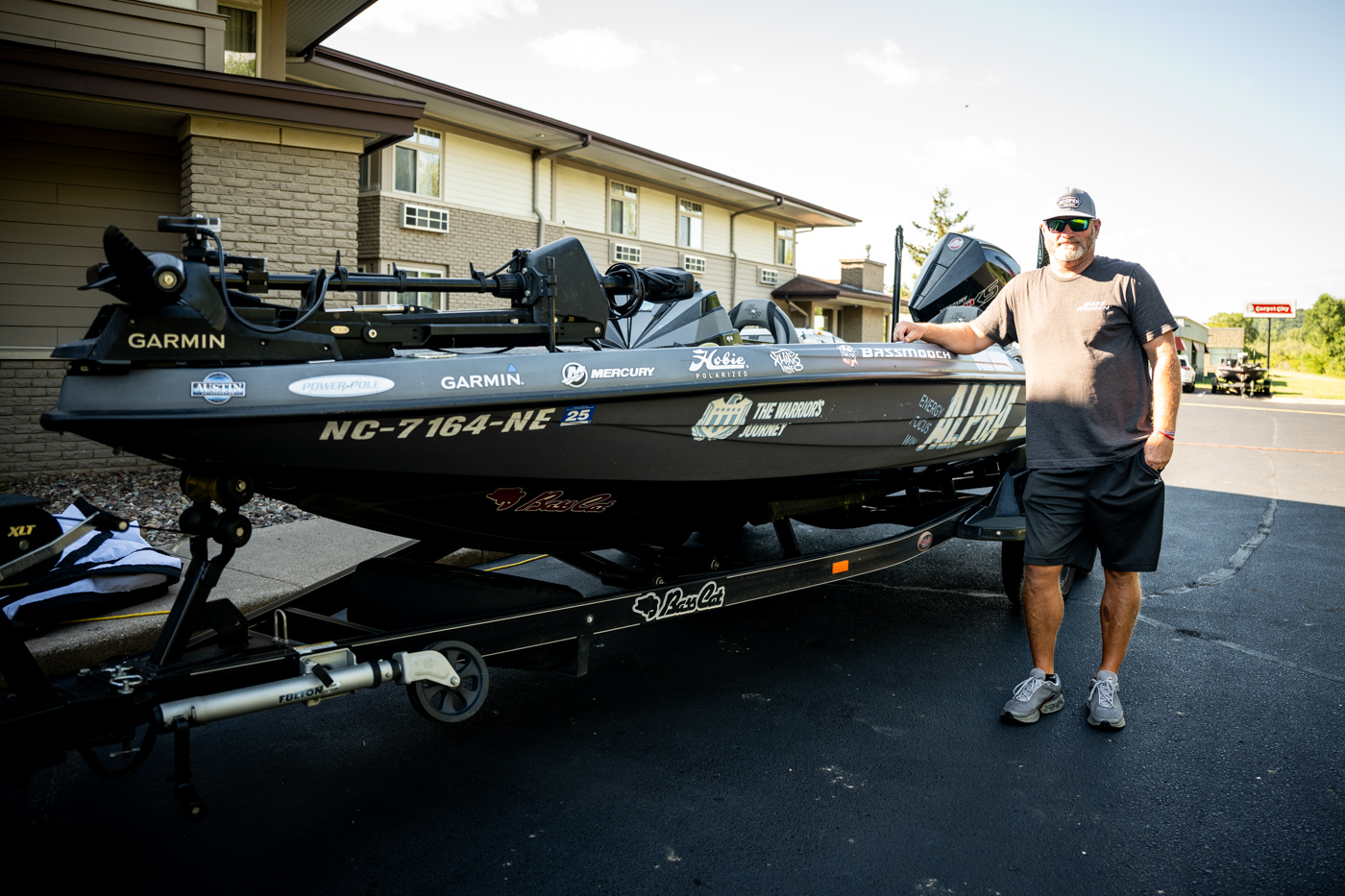Inside Elite Boats: Hank Cherry - Bassmaster