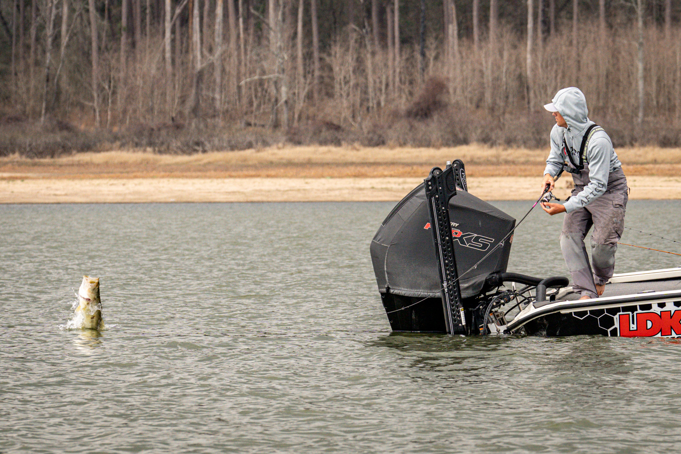 Stephens and Crossland making moves on Day 1 - Bassmaster